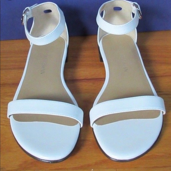 stuart weitzman nudist flat sandal
